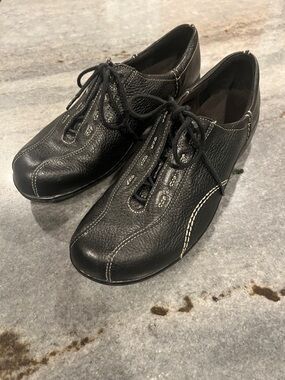 Clarks Viola 84704 Black Sneaker Leather Bicycle Toe Lace Up Womens Size 11